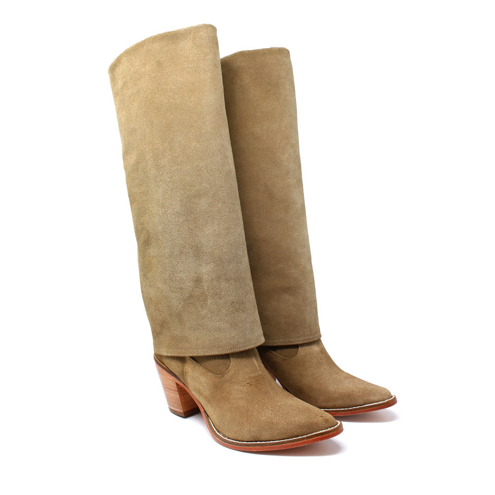 I am Confident Gamuza Arena