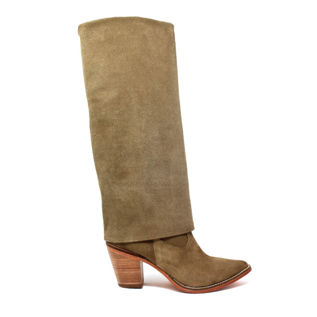 I am Confident Gamuza Arena