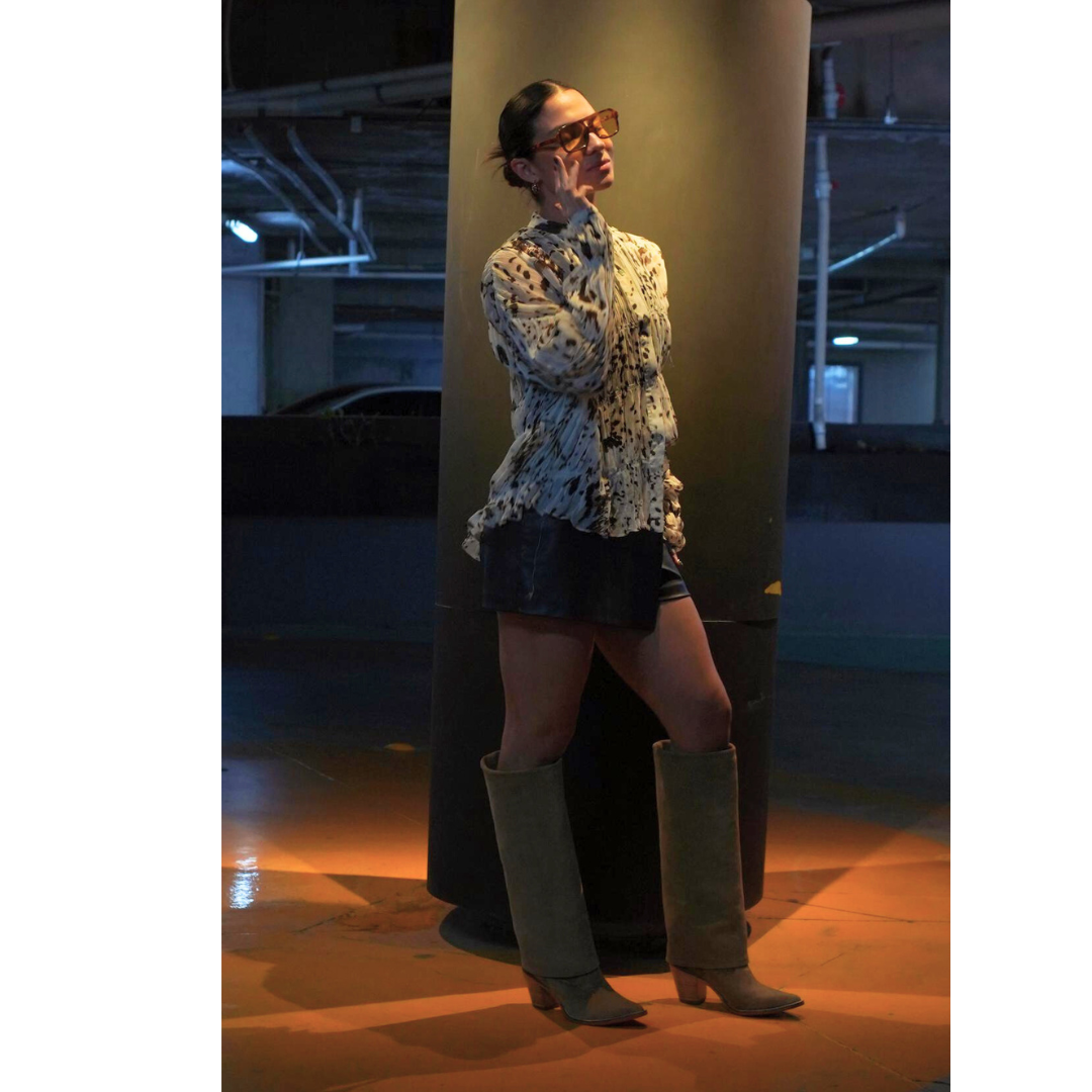 I am Confident Gamuza Arena